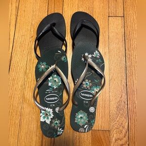 2 pack Havianas Green/Gold & Black